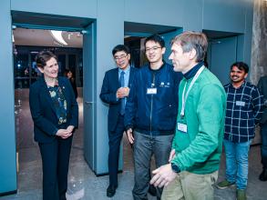 Prof. Irene Tracey meets OSCAR researchers during her visit in December 2023